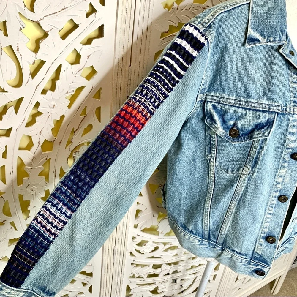 Anthropologie x Levi’s Embroidered Trucker Jacket NWT